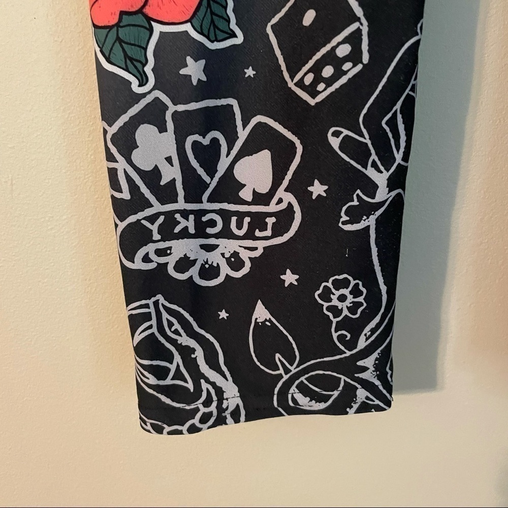 Gearbunch See, Hear, Speak No Evil Black Skull Capris Size XS - Picture 6 of 9